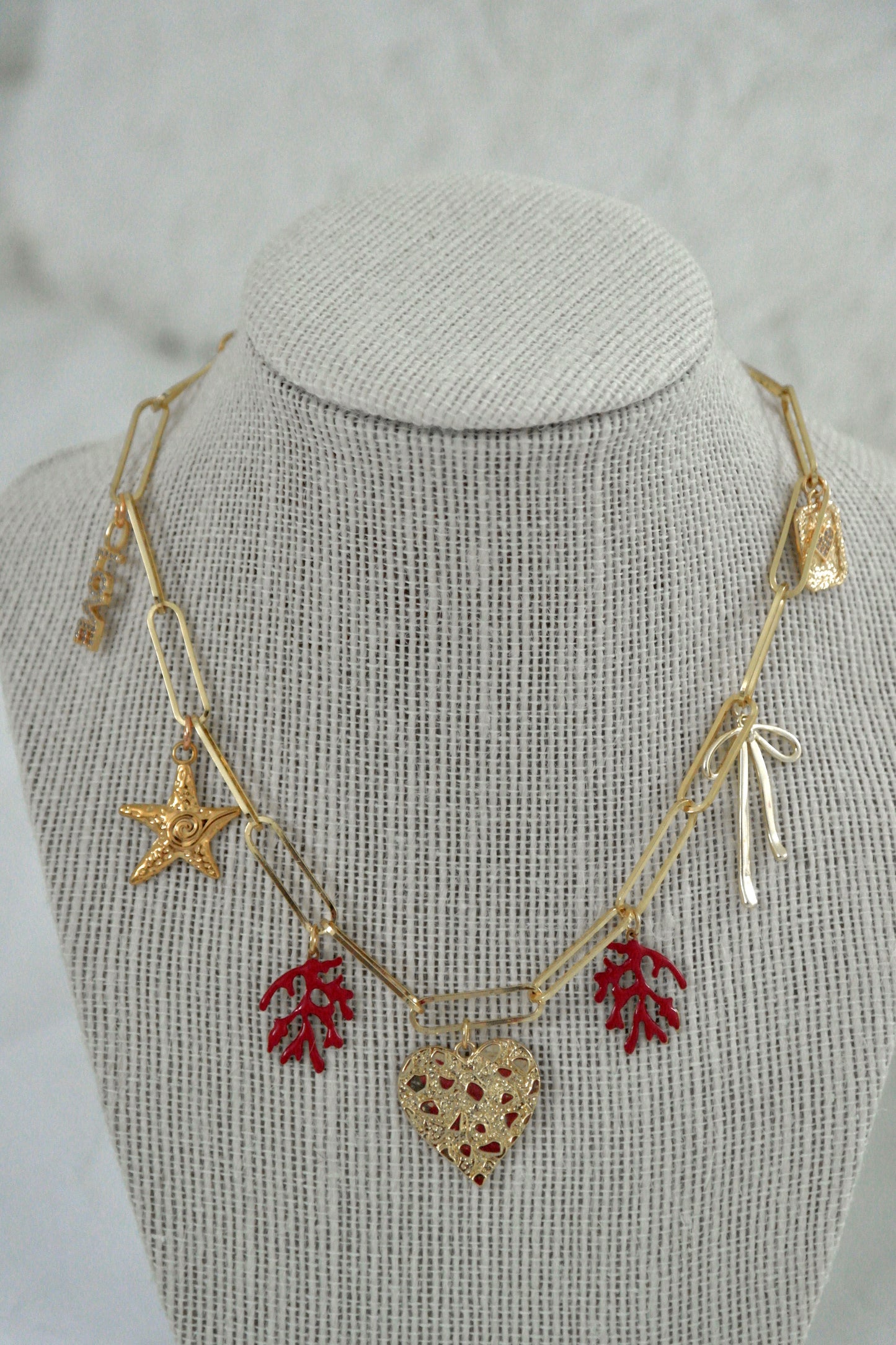 RED FALL CHARM NECKLACE