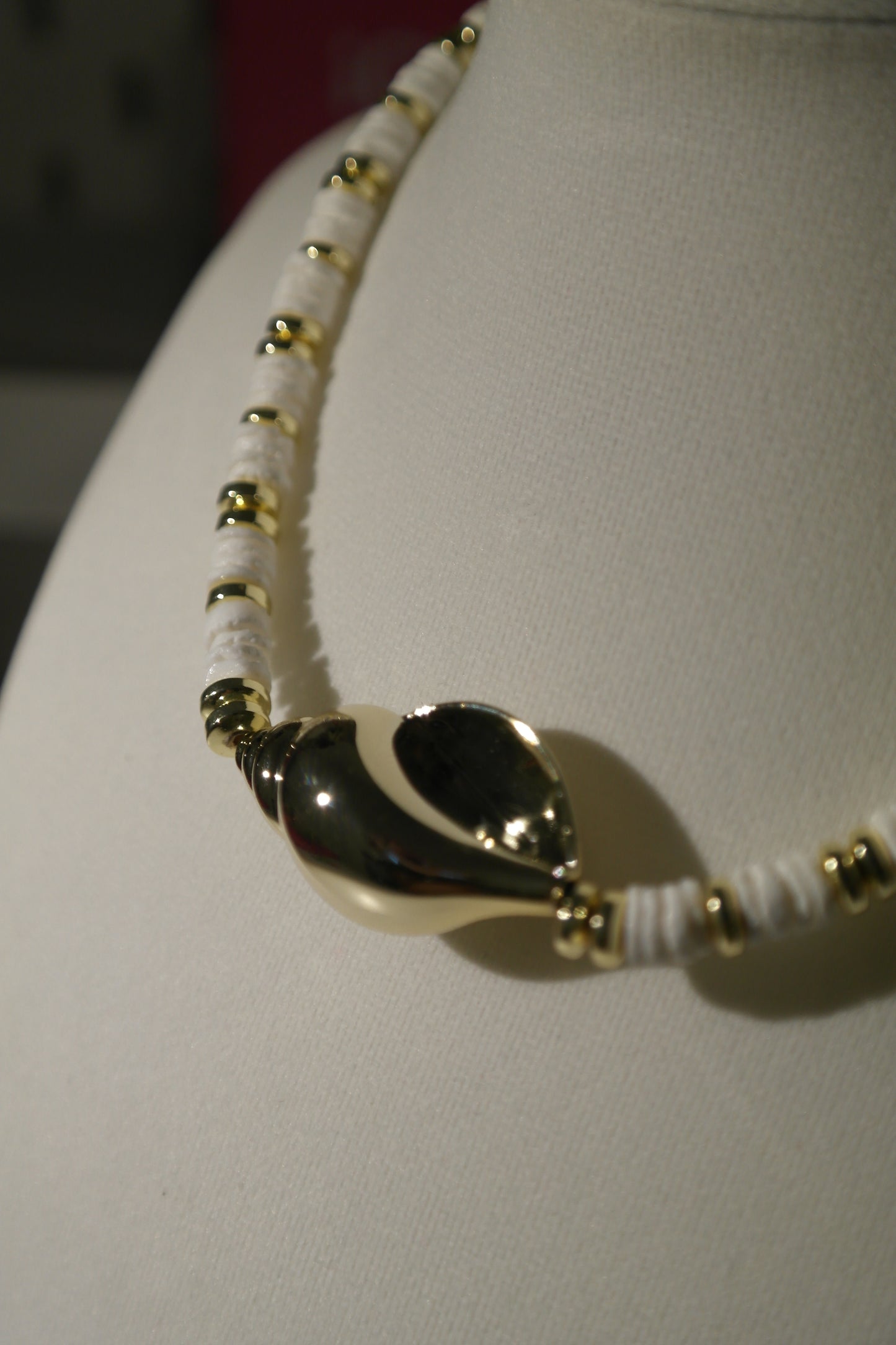ARENA NECKLACE