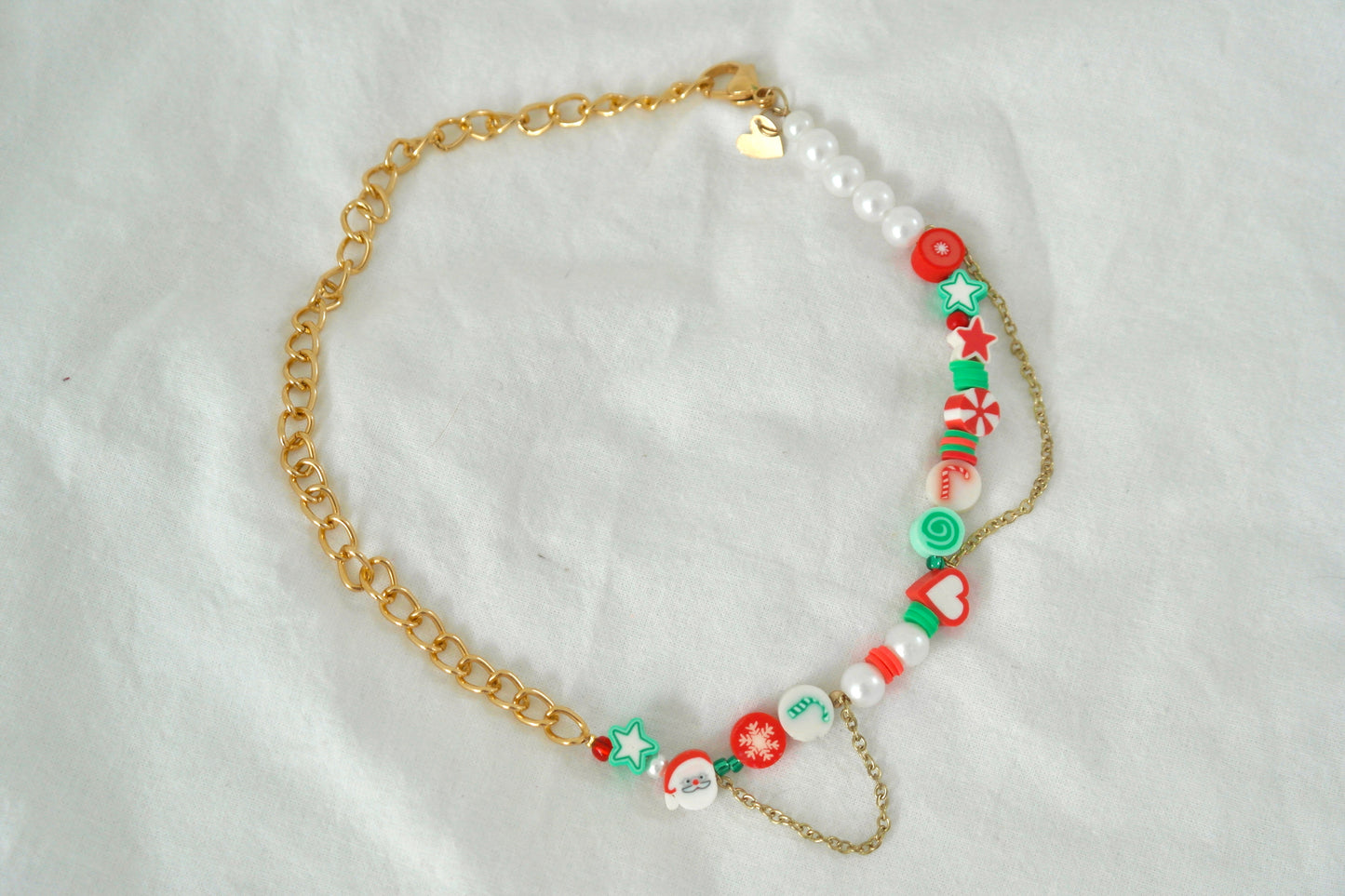 HOLLY JOLLY NECKLACE