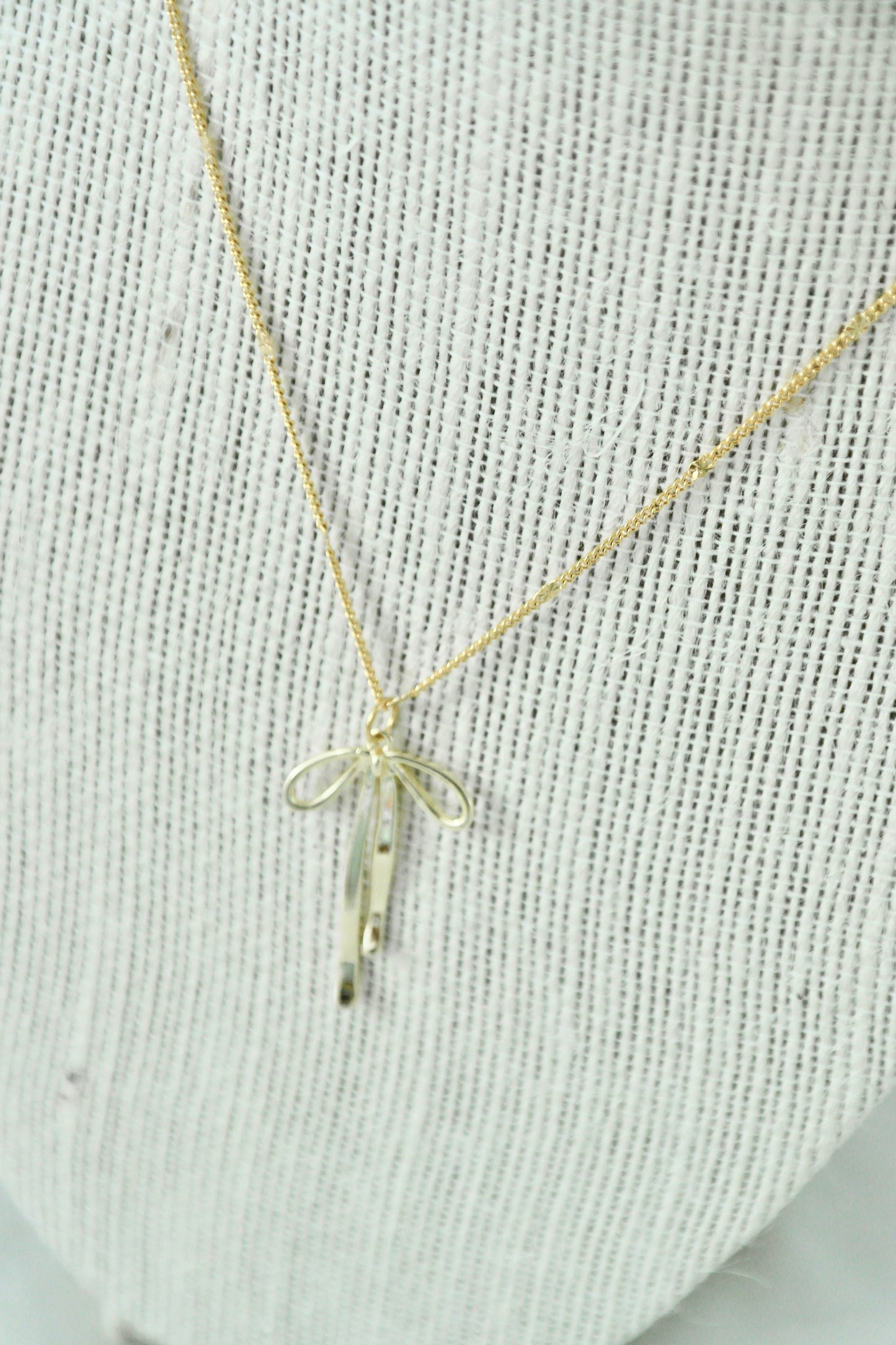LAZO NECKLACE
