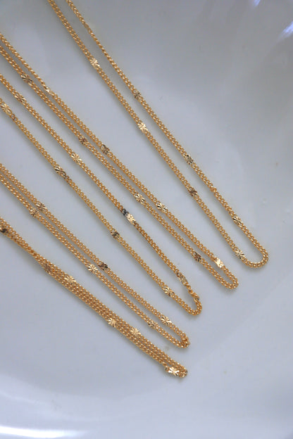 DOTTED CHAIN NECKLACE
