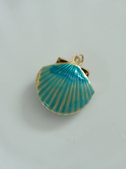 AQUA SHELL LOCKET CHARM