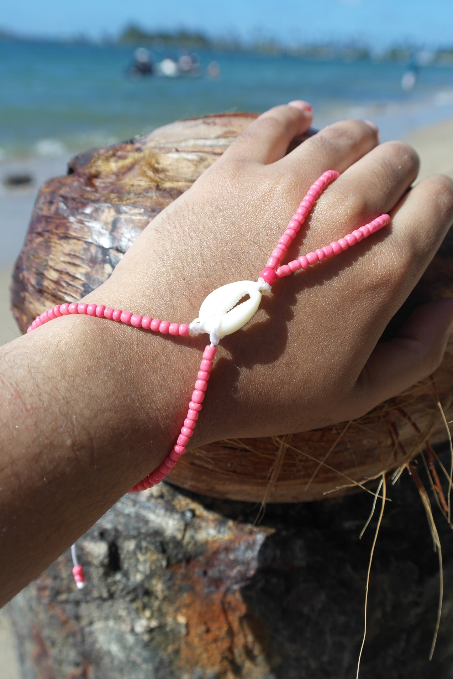 CONCHA HANDCHAIN